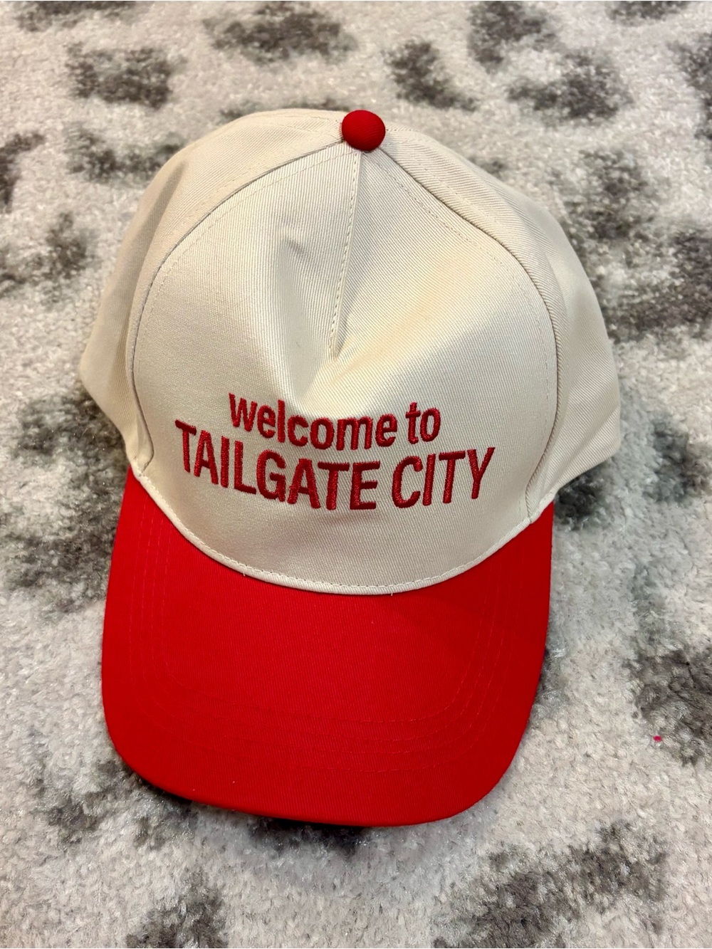 • tailgate ball cap •
